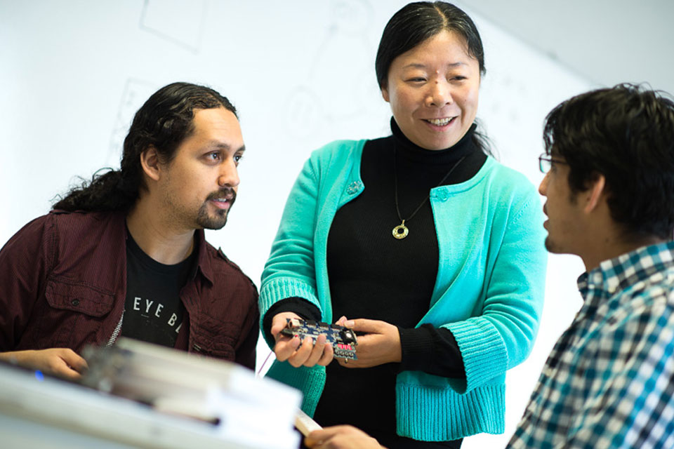 Cal State LA receives College Futures Foundation grant to increase transfer student success in STEM fields